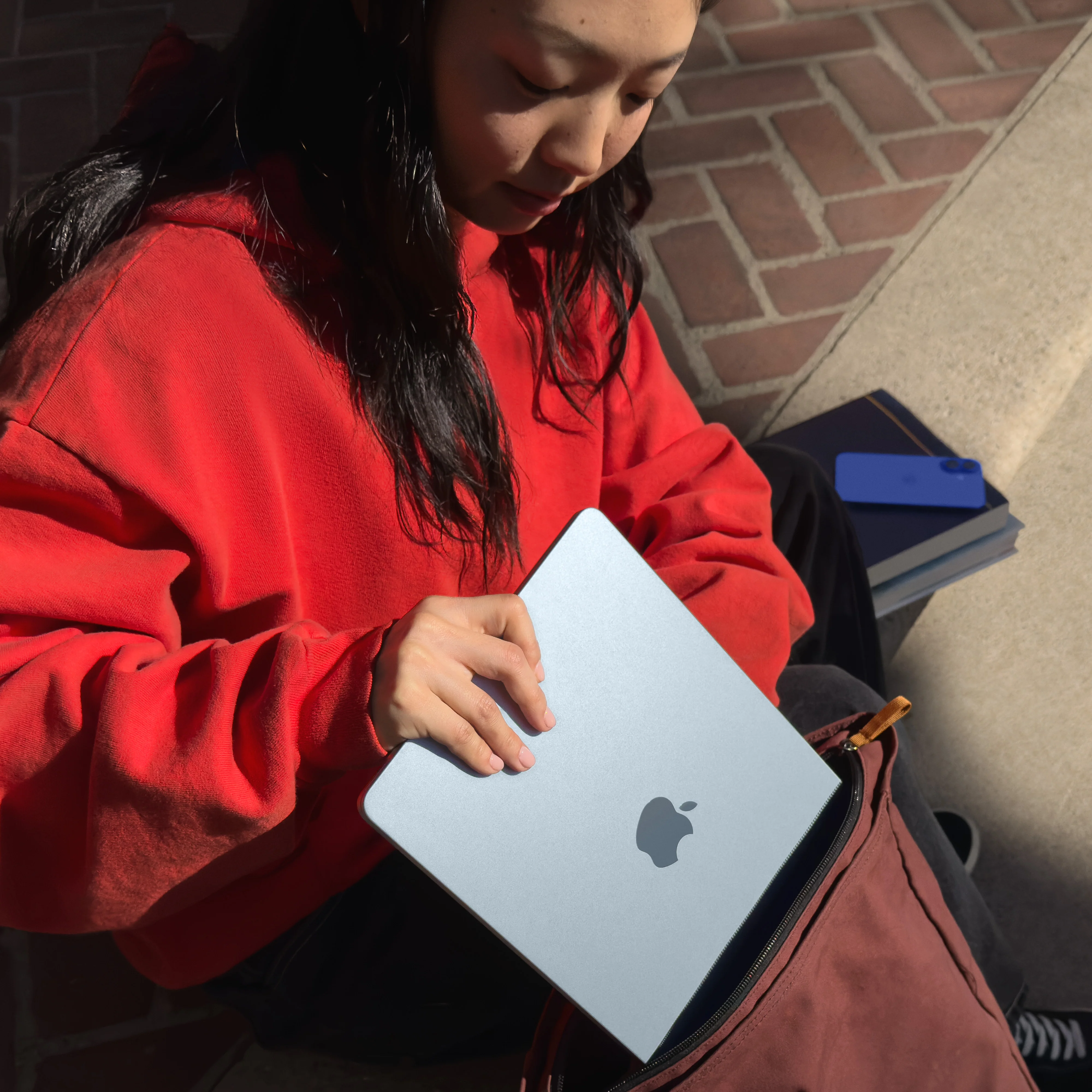Apple MacBook Air M4 13.6" 16GB/512GB Laptop - Sky Blue | MC6U4B/A - Image 8
