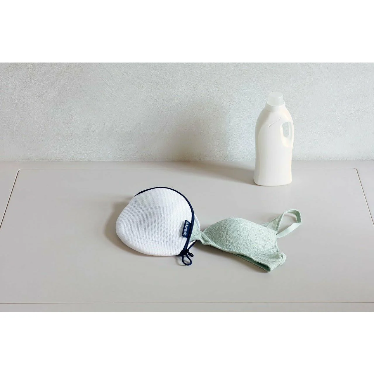 Brabantia Bra Wash Bag - White | 149245 - Image 4