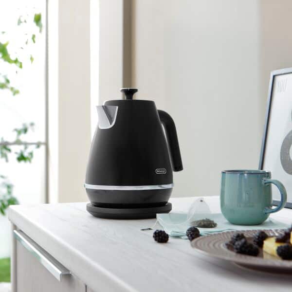 DeLonghi Distinta X Electric Kettle - Black | KBIN3001.BK - Image 5