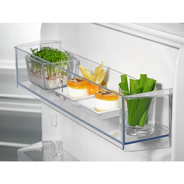Electrolux 310L Integrated Fridge - White | KRD6DE18C - Image 6
