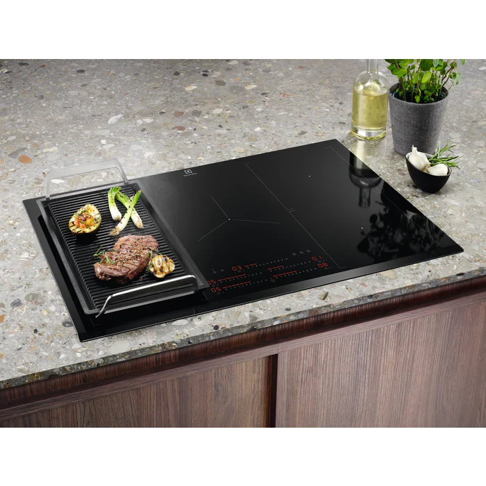 Electrolux 600 Series 80CM 5 Zone Induction Hob  - Black | EIV84550 - Image 4