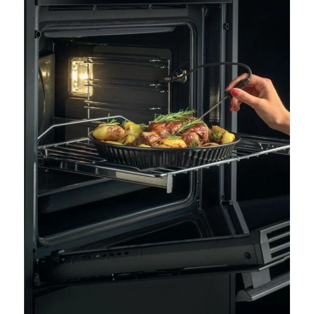 Haier I-Touch Series 6 70L Built-In Conventional Electric Single Oven - Black | HWO60SM6T9BH - Image 9