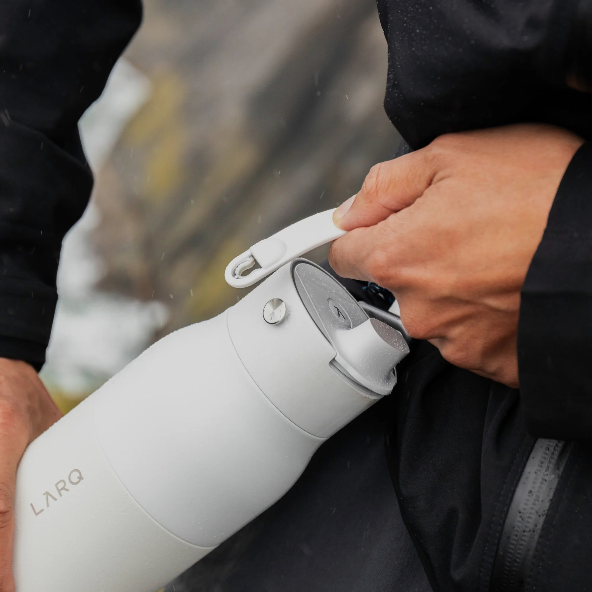 LARQ PureVis 2 Water Bottle - Granite White | BWGW068A - Image 11