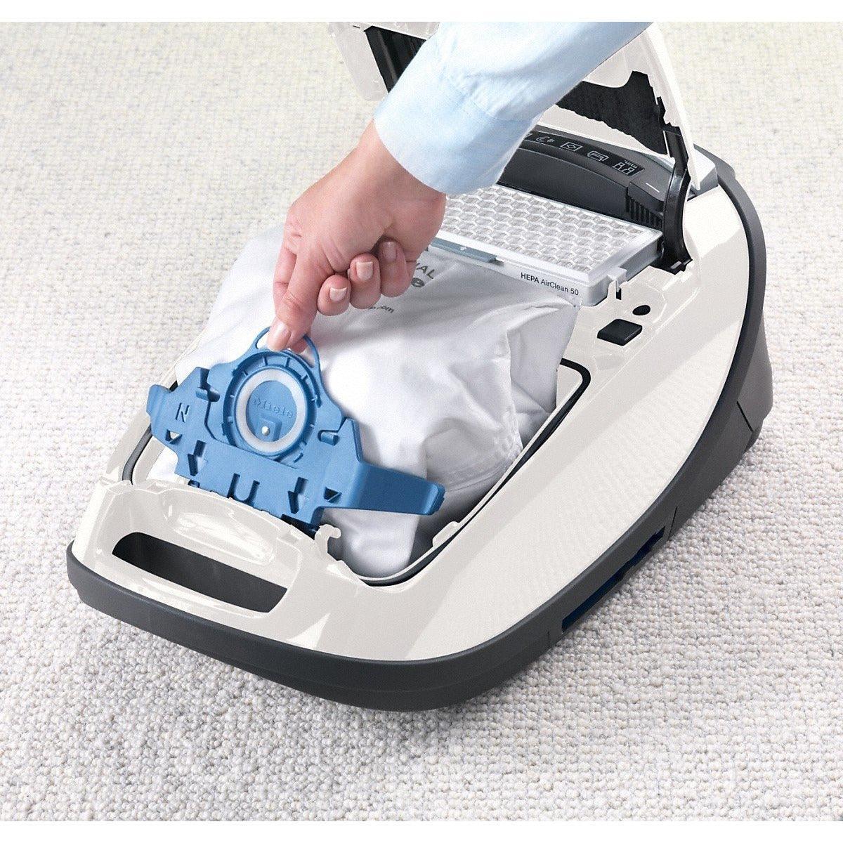 Miele HyClean 3D Vacuum Cleaner Bags - Blue | GNH - Image 6