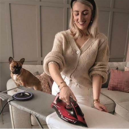 Morphy Richards 2400W Easycharge Cordless Steam Iron - Red & Black | 303250 - Image 9