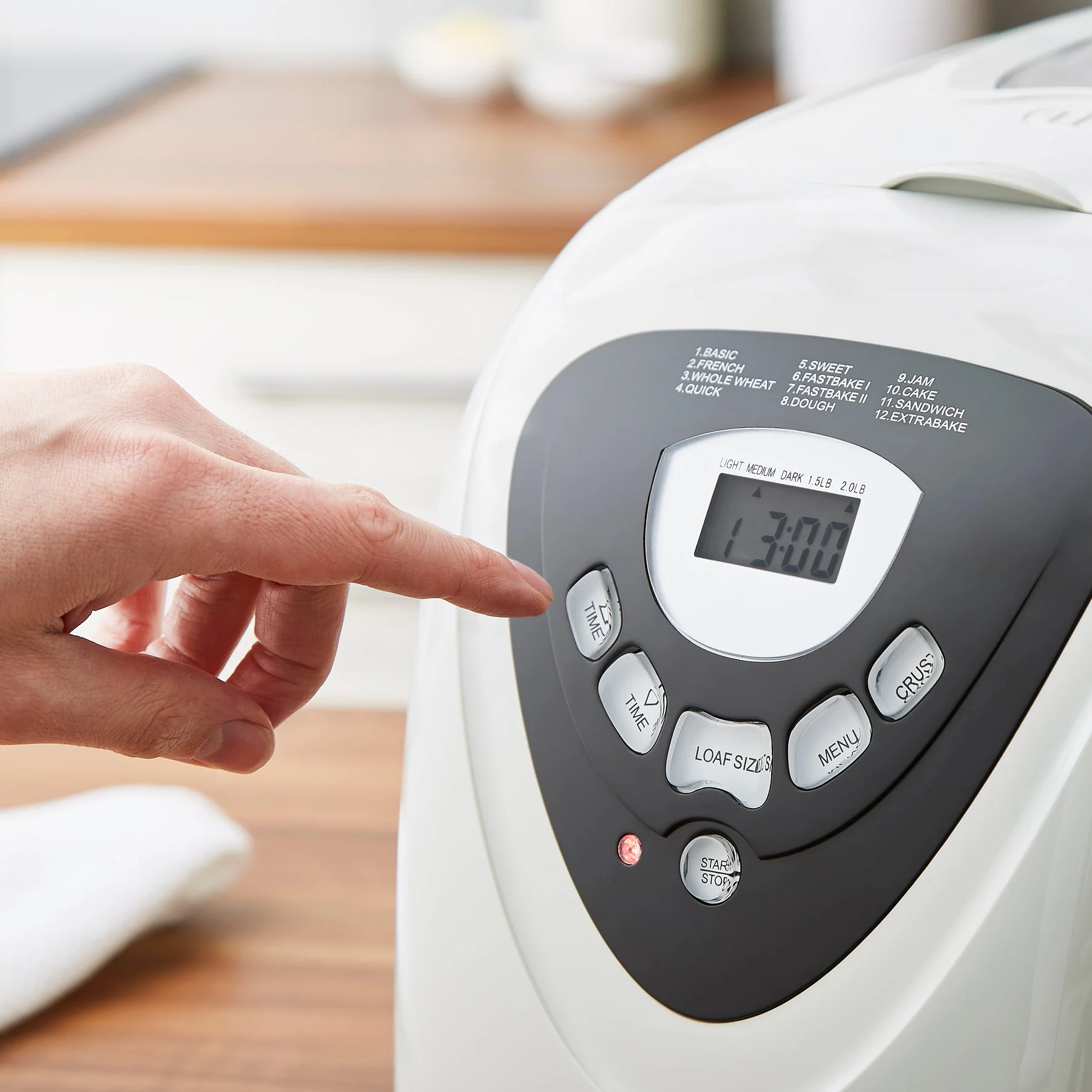 Morphy Richards Fastbake Breadmaker - White | 48281 - Image 9