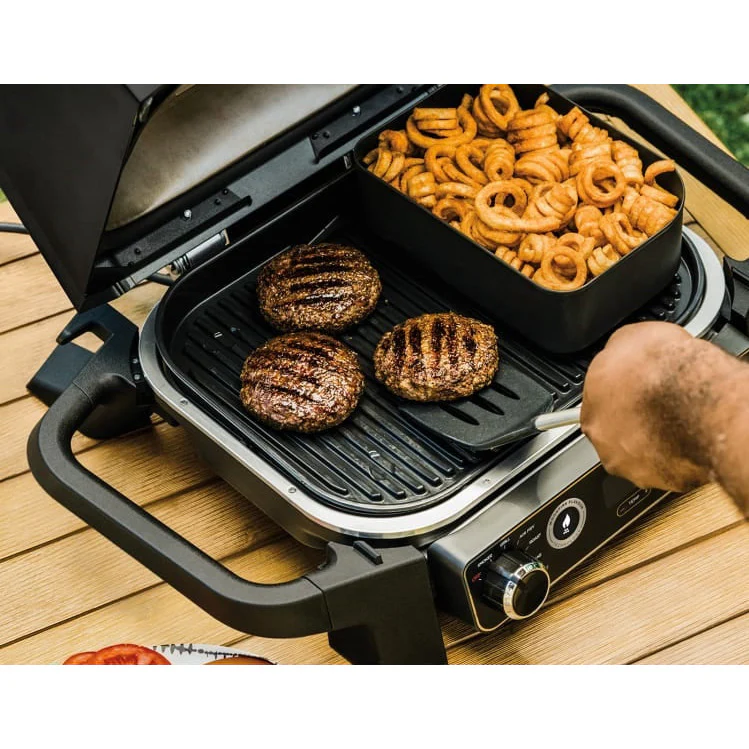 Ninja Woodfire Electric BBQ Grill Combo Crisper Basket - Black | XSKCRISPBTEUK - Image 3