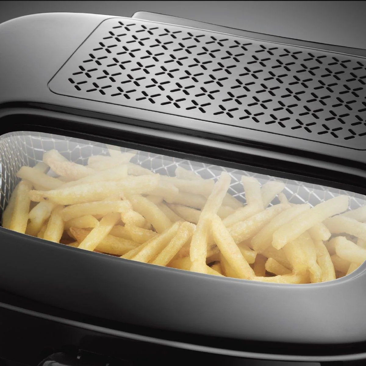 Russell Hobbs 1800W 1KG Maxi Deep Fryer - Black | 24570 - Image 6