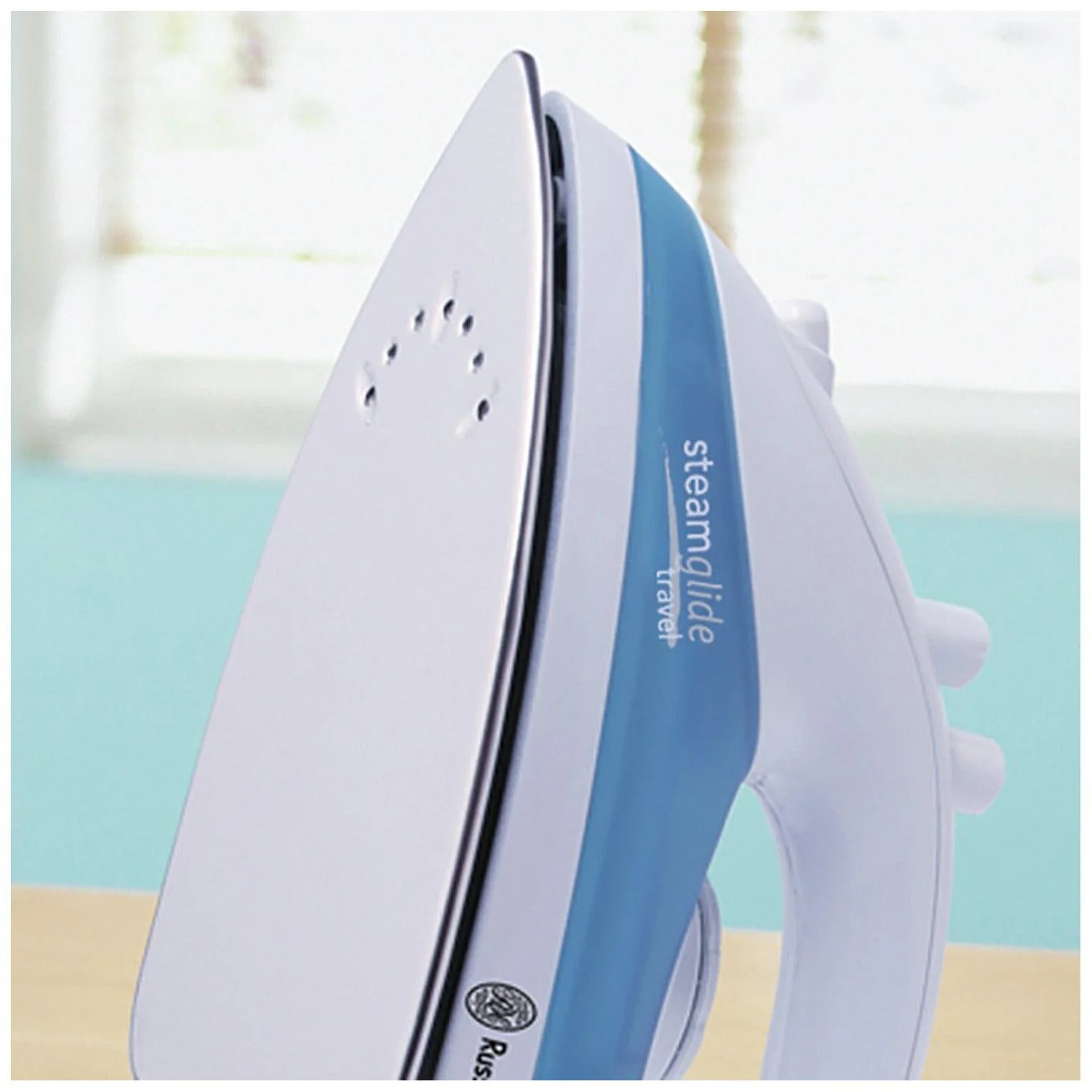 Russell Hobbs 760W Steam Glide Travel Iron - White & Blue | 22470 - Image 4