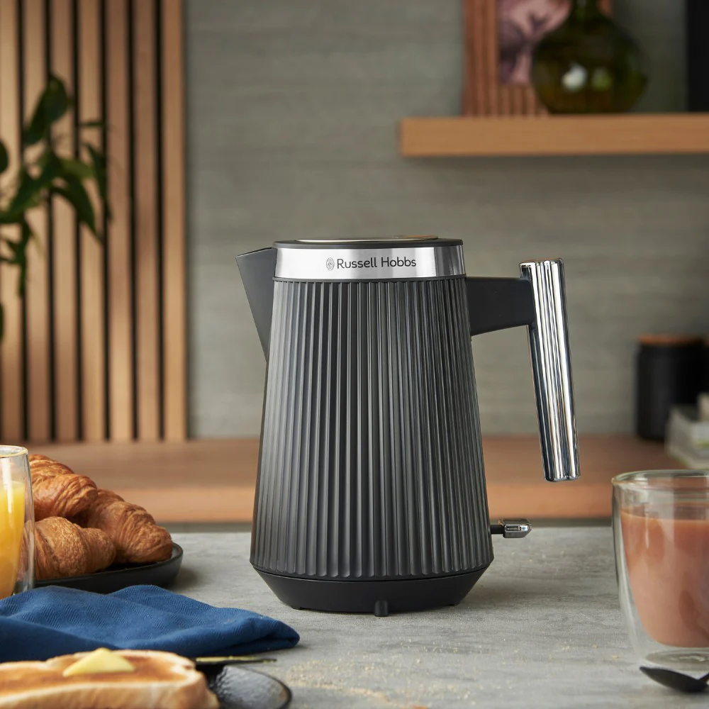 Russell Hobbs Bronte 1.7L Kettle - Black | 26750 - Image 2