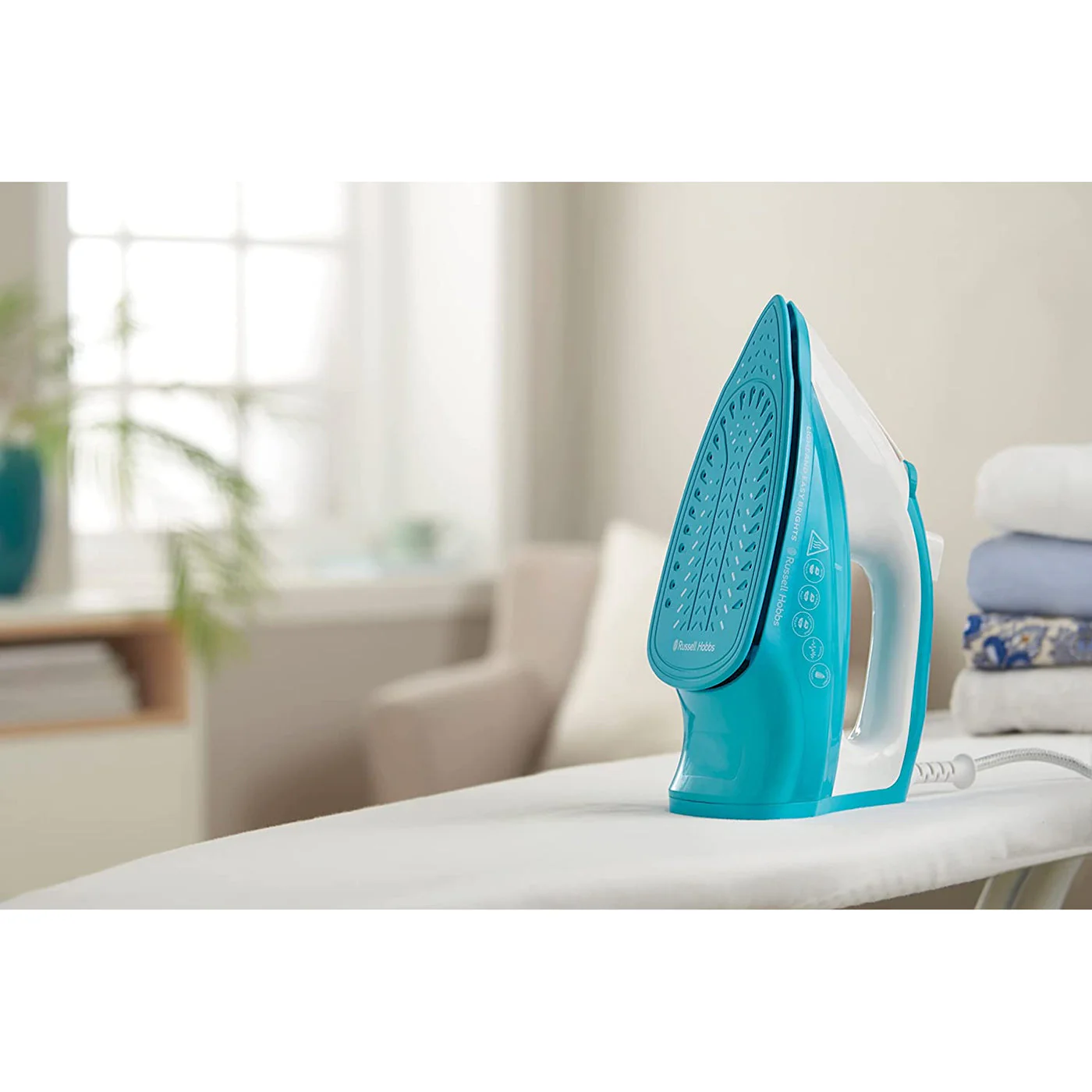 Russell Hobbs Light & Easy Brights Steam Iron - Blue | 26482 - Image 3