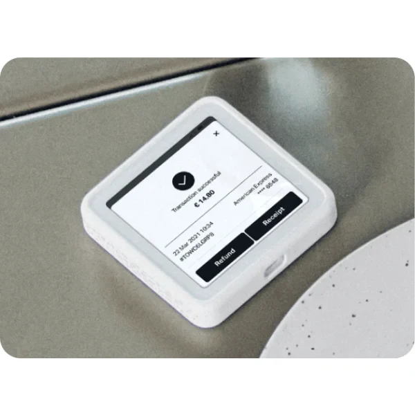 SumUp Solo Smart Card Reader - White | 226-802610001 - Image 2